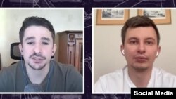 Russian journalists Maikl Naki (left) and Ruslan Leviyev (file photo)