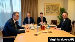 Лідери Сербії та Косова на переговорах у Брюсселі