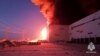 Росія: у Санкт-Петербурзі горить склад інтернет-магазину