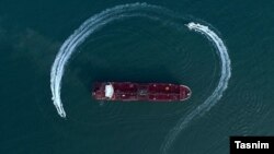 عکس آرشیوی و مربوط به توقیف یک نفتکش بریتانیایی در آبهای ایران در تیر ۱۳۹۸ است