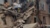 Російська ракета влучила у пʼятиповерхівку в Кривому Розі, є загиблі і поранені