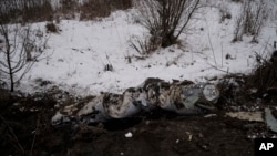 У ДСНС нагадують, що у разі виявлення підозрілого предмета, варто одразу повідомити про знахідку за номером 101.
