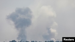 «Близько 6 ранку були чутні звуки вибухів. На одному з об’єктів критичної інфраструктури маємо загоряння. На місці працюють відповідні служби», – Олексій Кулеба