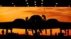 Стелт бомбардировачът "B-2 Spirit" в хангара на военновъздушната база "Уайтман" (архивна снимка).