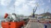 Ýedi müň tonnalyk “Sumbar” atly tanker bir wagtyň özünde nebit önümleriniň alty görnüşini daşamaga ukyply.
