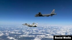 Американські бомбардувальники здійснили 30-годинний виліт із військово-повітряної бази Майнот у Північній Дакоті на Близький Схід