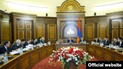 Կառավարության նիստ, արխիվ