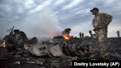 Стрічка «Клондайк» розповідає про подружню пару на Донеччині, життя якої змінюється після катастрофи малайзійського «Боїнга» у липні 2014 року.
