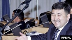 Гезиттер ЖК депутаты К. Кадыровдон кол тийбестик алынышын талкууга алууда