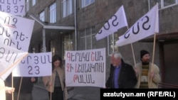 Բնակիչները բողոքի ակցիա են անցկացնում, 10-ը մարտի, 2015թ. 