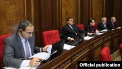 ՀԱԿ խմբակցության պատգամավորները խորհրդարանի նիստի ժամանակ, արխիվ