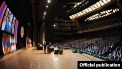Armenia - President Serzh Sarkisian addresses a pre-election congress of his Republican Party, 10Mar2012.