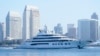 Яхта Amadea в порту Сан-Дієго у США
