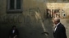 Nerešene predmete UNMIK-a je 2008. preuzela misija EULEX (Grafiti u Prištini, arhivska fotografija)