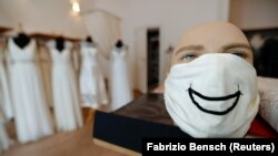Модни маски во ерата на коронавирусот