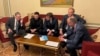 Трамп врши притисок врз Европа за руската нафта додека Коалицијата го финализира безбедносниот план за Украина
