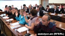 Քվեարկություն Երևանի ավագանու նիստում, 8-ը հոկտեմբերի 2015թ․ 