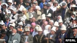 Бүгүн жарыкка чыккан гезиттер Арашандагы курултай тууралуу жазып чыгышты.