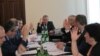Единогласно члены кабмина проголосовали и за установление компенсационных выплат вкладчикам Сберегательного банка Абхазии в 2017 году