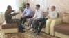 Выпускники павлодарского Дома юношества «Жас урпак», в подаренной квартире. Павлодар, 21 декабря 2016 года.