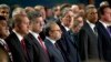 Саммит алдында украин президенти Петро Порошенко британ премьер-министри Дэвид Кэмеронду, АКШ президенти Барак Обаманы жана НАТОго мүчө өлкөлөрдүн башчыларын Украинадагы абал менен тааныштырды.
