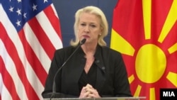 Американската амбасадорка во Скопје, Ангела Агелер