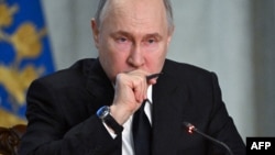 У наратив Путіна про «війну з Вашингтоном» погано вписується смертоносна атака ісламських екстремістів