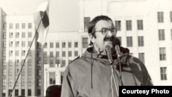 Міхась Ткачоў на мітынгу, 1991 год