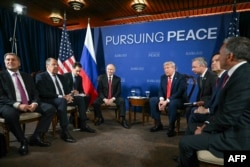 Саміт на Алясці: Трамп і Путін в центрі. Анкорідж, США, 15 серпня 2025 року