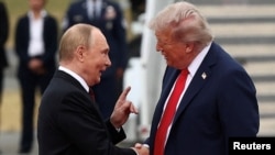Владимир Путин и Доналд Тръмп се срещат в Анкъридж, Аляска