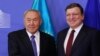 Казакстандын президенти Нурсултан Назарбаев жана Еврокомиссиянын президенти Жозе Мануэл Баррозу.
