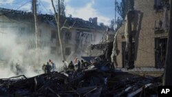 Внаслідок удару РФ загинули 12 людей, ще 87 постраждали