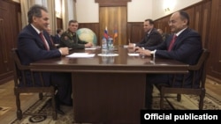 Հայաստանի և Ռուսաստանի պաշտպանության նախարարների հանդիպումը Մոսկվայում, արխիվ