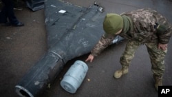 Повітряну атаку відбивали підрозділи радіоелектронної боротьби та безпілотних систем і мобільні вогневі групи (ілюстраційне фото)