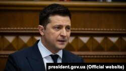 Президент Зеленський закликав народних депутатів усіх фракцій і груп підтримати внесені ним законопроєкти
