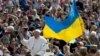 Папа Римський Франциск особисто привітав делегацію українських військових, які взяли участь у загальній папській аудієнції на площі Cвятого Петра у Ватикані, 22 травня 2019 року
