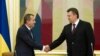 Новопризначений Секретар РНБО Андрій Клюєв та Президент України Віктор Янукович, Київ, 14 лютого 2012 року