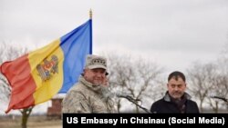 Генерал Филип Бридлав на военном полигоне в Бульбоаке.