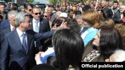 Armenia - President Serzh Sarkisian campaigns in centrak Kotayk province, 30Apr2012.
