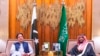 سعودي ځایناستی شهزاده محمد بن سلمان له پاکستاني وزیر اعظم عمران خان سره په ریاض کې د لیدو مهال: ۲۰۱۹، ۱۵ اکتوبر