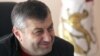 По мнению югоосетинского общественника Тимура Цхурбати, в одну реку нельзя войти дважды, и эпоха Эдуарда Джабеевича ушла безвозвратно