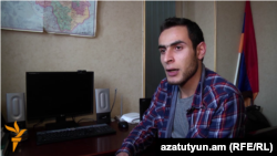 Երիտասարդ ուսուցիչ Կարպիս Փաշոյանը