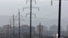 2010-njy ýylyň fewral aýynda Fransiýanyň “Şnaýder elektrik” kompaniýasy 600 müň ilatly diýlip hasaplanýan paýtagt Aşgabadyň elektrik infrastrukturasyny täzelemek barada türkmen hökümeti bilen şertnama baglaşypdy. 