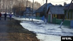 Былтыр да Татарстанда һәм Башкортстанда кайбер авылларны су баскан иде.