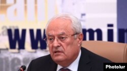 Էներգետիկայի և բնական պաշարների նախարար Երվանդ Զախարյանը: